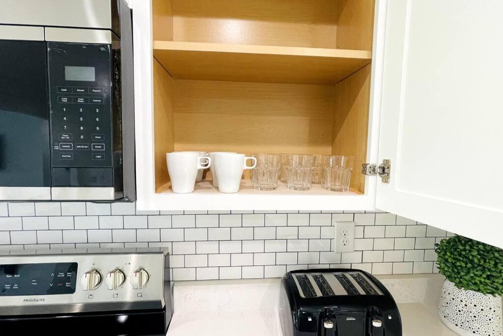Modern Home Near Uptown Clt, Airport And More Charlotte Ngoại thất bức ảnh