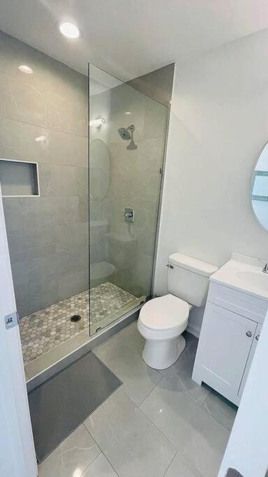 Modern Home Near Uptown Clt, Airport And More Charlotte Ngoại thất bức ảnh