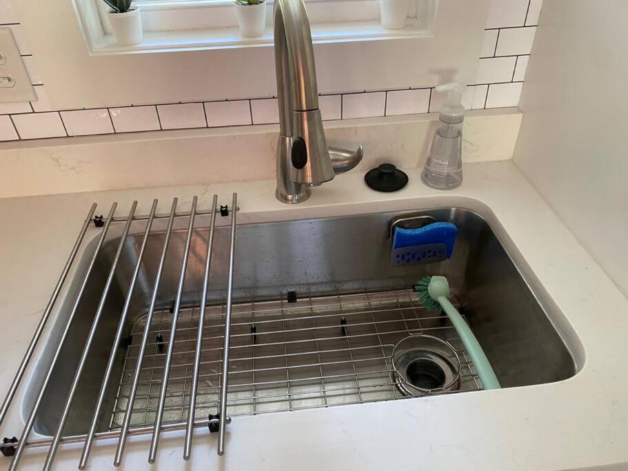 Modern Home Near Uptown Clt, Airport And More Charlotte Ngoại thất bức ảnh