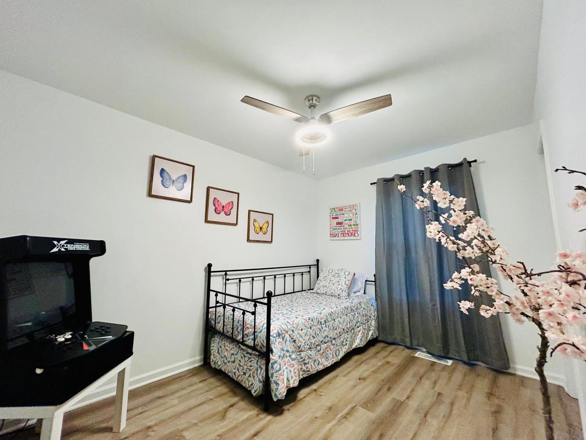 Modern Home Near Uptown Clt, Airport And More Charlotte Ngoại thất bức ảnh