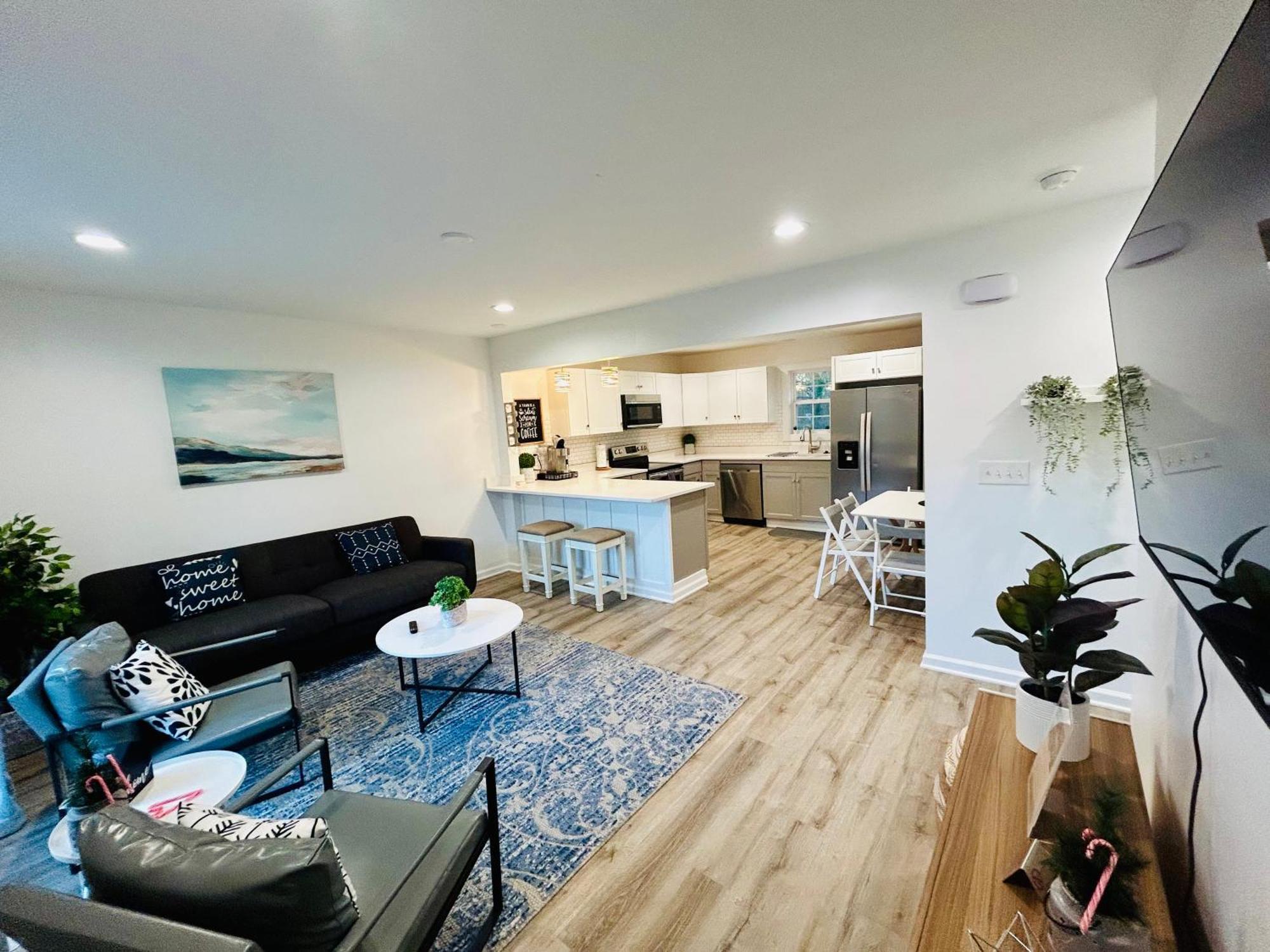 Modern Home Near Uptown Clt, Airport And More Charlotte Ngoại thất bức ảnh